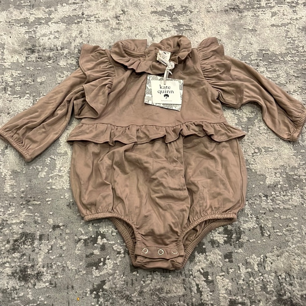 Kate Quinn NWT mocha bubbl